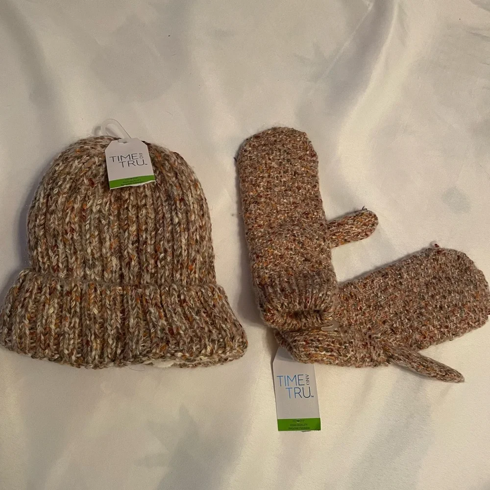 Time and Tru Women’s Lined Warm Knit Hat and Mittens Set - Brown and Tan,‎ NWT